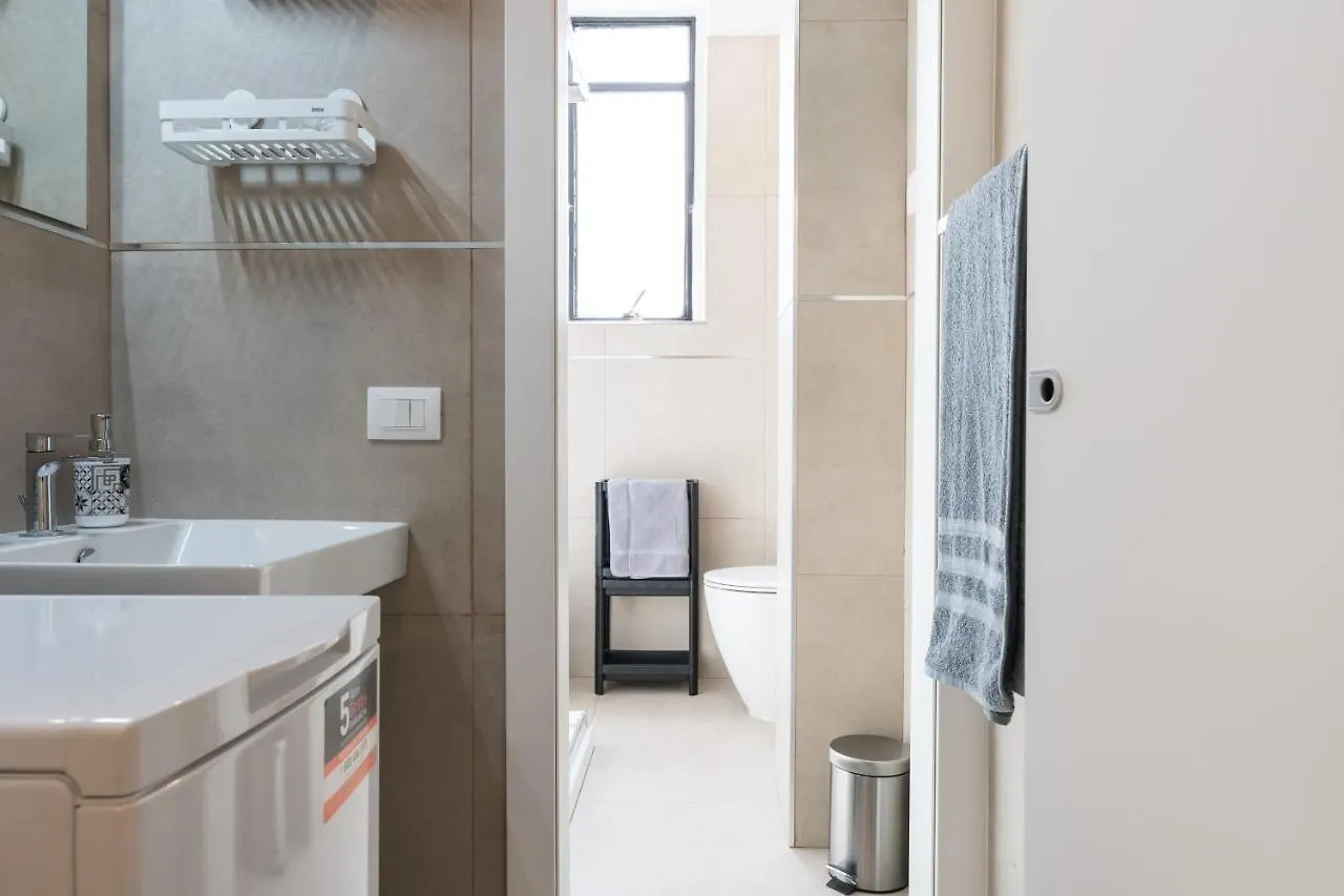 Apartment Maya Loreto Milan