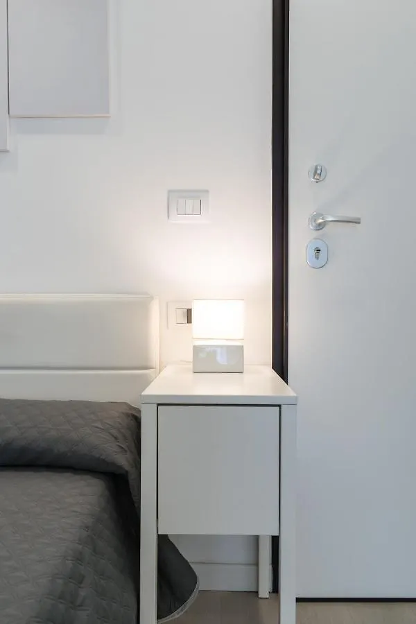 Apartment Maya Loreto Milan Italy